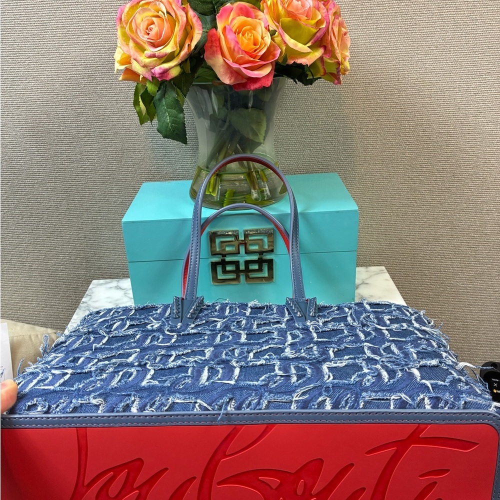 Christian Louboutin Blue Denim Tote with Red Lining NWOT. Posh Authenticated. - Picture 8 of 13